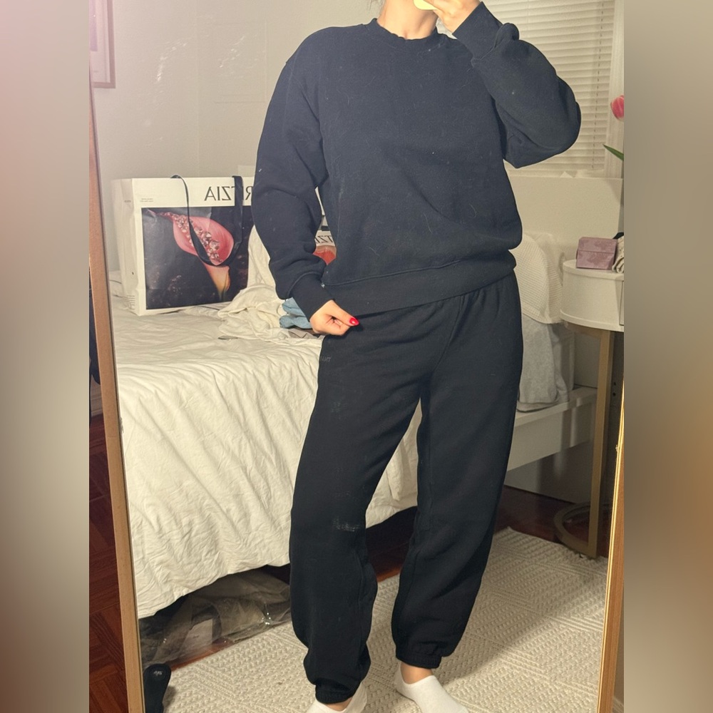Aritzia TNA Black Jogger Set - Picture 4 of 4